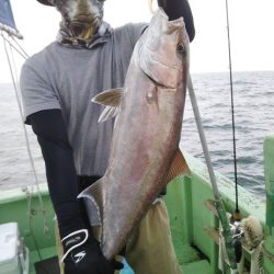 康仁丸・ジギング釣り果・カンパチ